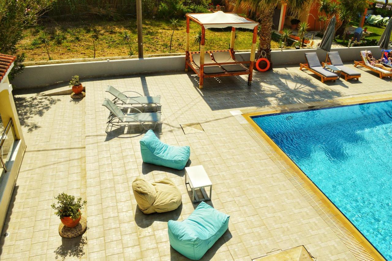 Sunrose Hotel apartamentowy Acharavi (Corfu)